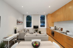 StayCentral - Merigold on Collins, Melbourne